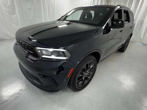 Used 2025 Dodge Durango GT w/ Blacktop Package AWD/4WD image 7