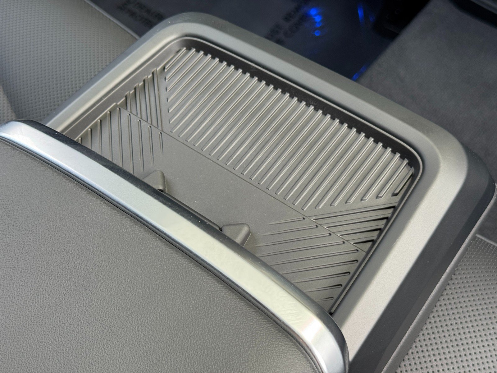 Used 2025 BMW 740i RWD image 41