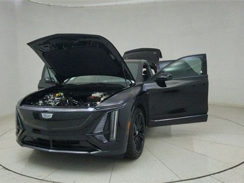 Used 2025 Cadillac Lyriq Sport image 74