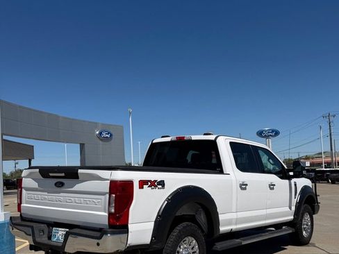 Used 2020 Ford F250 XLT w/ XLT Premium Package AWD/4WD image 4