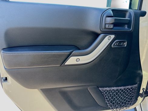 Used 2017 Jeep Wrangler Unlimited Sahara w/ Quick Order Package 24E Chief image 20