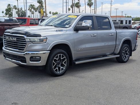 Used 2025 RAM 1500 Laramie w/ Trailer Tow Group AWD/4WD image 5
