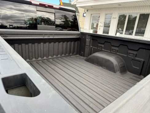 Used 2019 Chevrolet Silverado 1500 LTZ w/ Technology Package AWD/4WD image 47