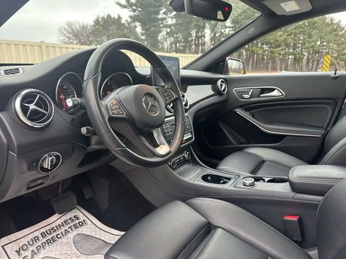 Used 2018 Mercedes-Benz CLA 250 4MATIC image 17