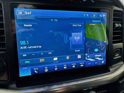 Used 2022 Ford F150 Lariat w/ Equipment Group 502A High AWD/4WD image 14
