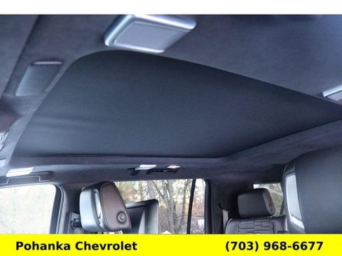 Used 2022 Cadillac Escalade ESV Premium Luxury Platinum image 22