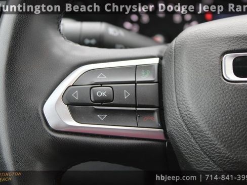 Used 2023 Jeep Compass Limited image 16