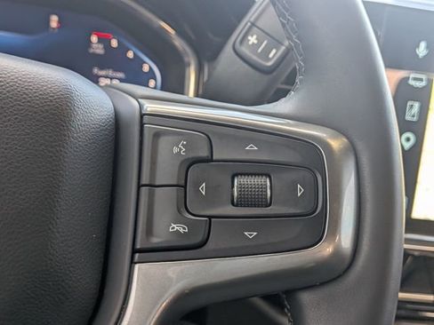 Used 2025 Chevrolet Silverado 1500 LT AWD/4WD image 33