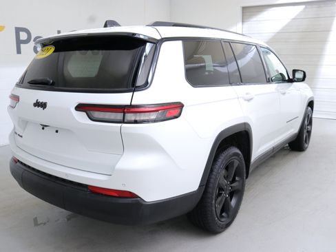 Used 2021 Jeep Grand Cherokee L Laredo image 8