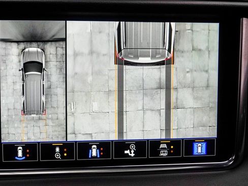 Used 2024 GMC Yukon Denali image 30