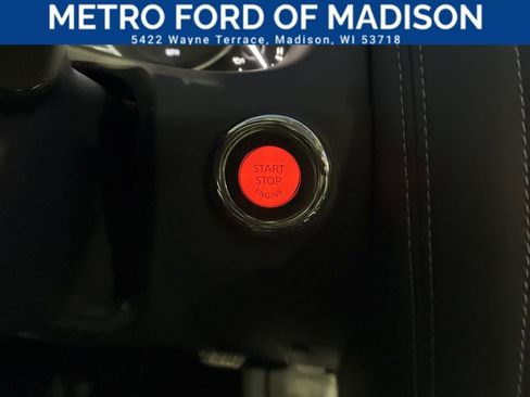 Used 2020 Nissan Armada Platinum image 34