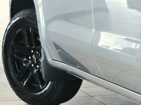 Used 2025 Chevrolet Silverado 1500 RST w/ Dark Appearance Package AWD/4WD image 15