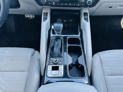 Used 2022 Kia Telluride SX w/ SX Prestige Package image 30