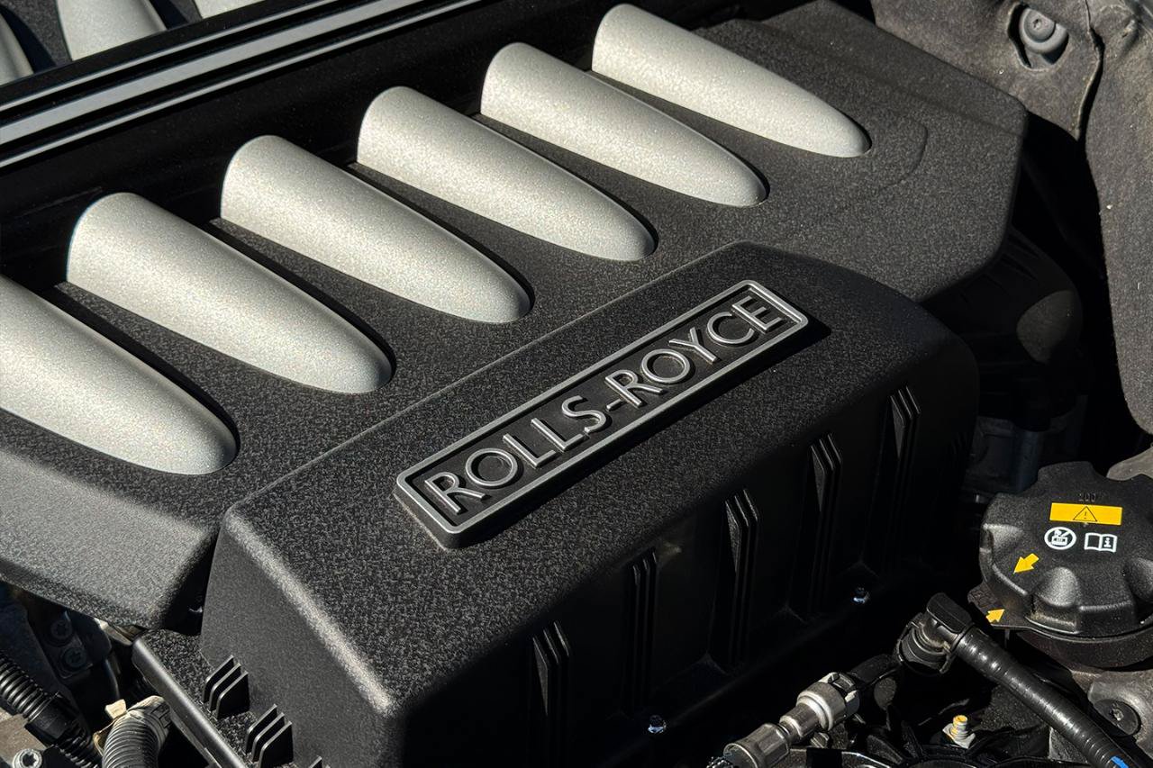 Used 2016 Rolls-Royce Ghost RWD image 36