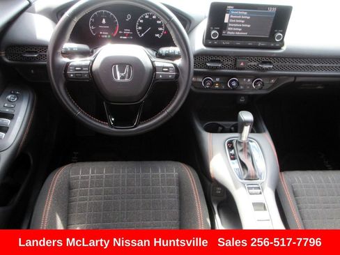 Used 2025 Honda HR-V Sport image 15