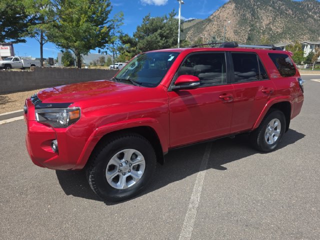 Used 2021 Toyota 4Runner SR5 Premium w/ Moonroof Package AWD/4WD image 7