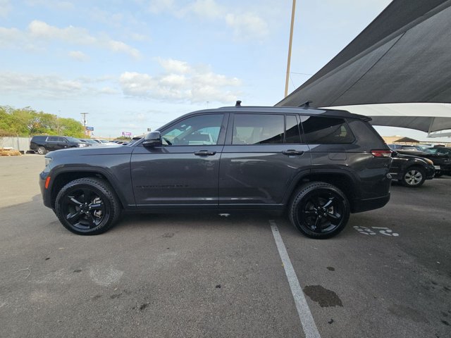 Used 2022 Jeep Grand Cherokee L Limited w/ Luxury Tech Group II RWD image 8