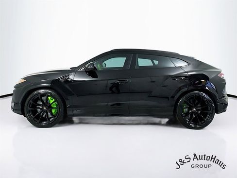 Used 2022 Lamborghini Urus image 4