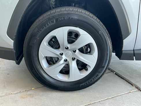 Certified 2025 Toyota RAV4 LE AWD/4WD image 26