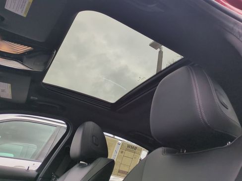 Used 2024 BMW 330i Sedan image 21