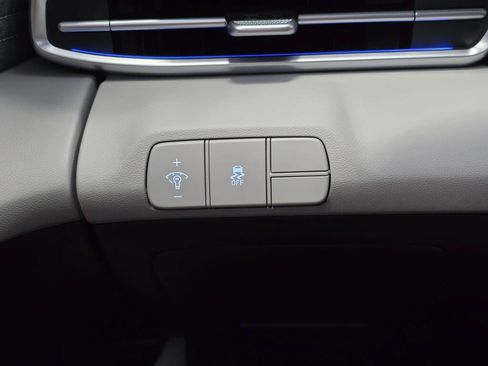 New 2026 Hyundai Elantra Limited FWD image 22