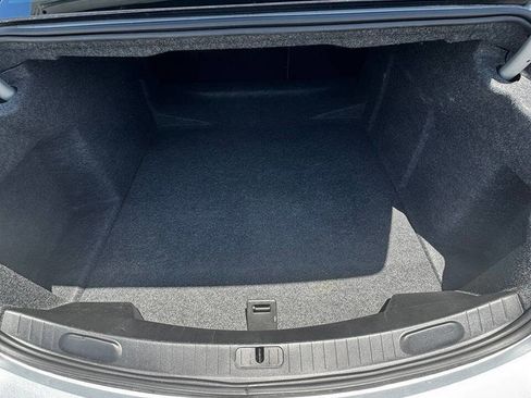 Used 2016 Chevrolet Impala LT FWD image 5