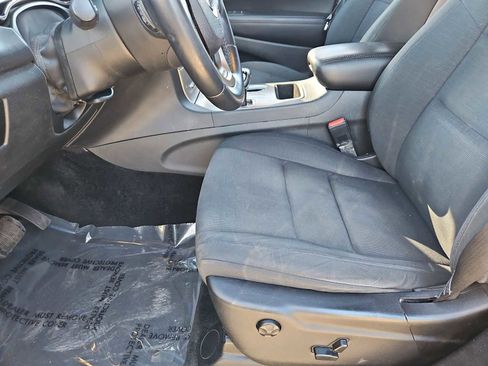 Used 2014 Jeep Grand Cherokee Laredo w/ 18" Wheel & 8.4" Radio Group image 17