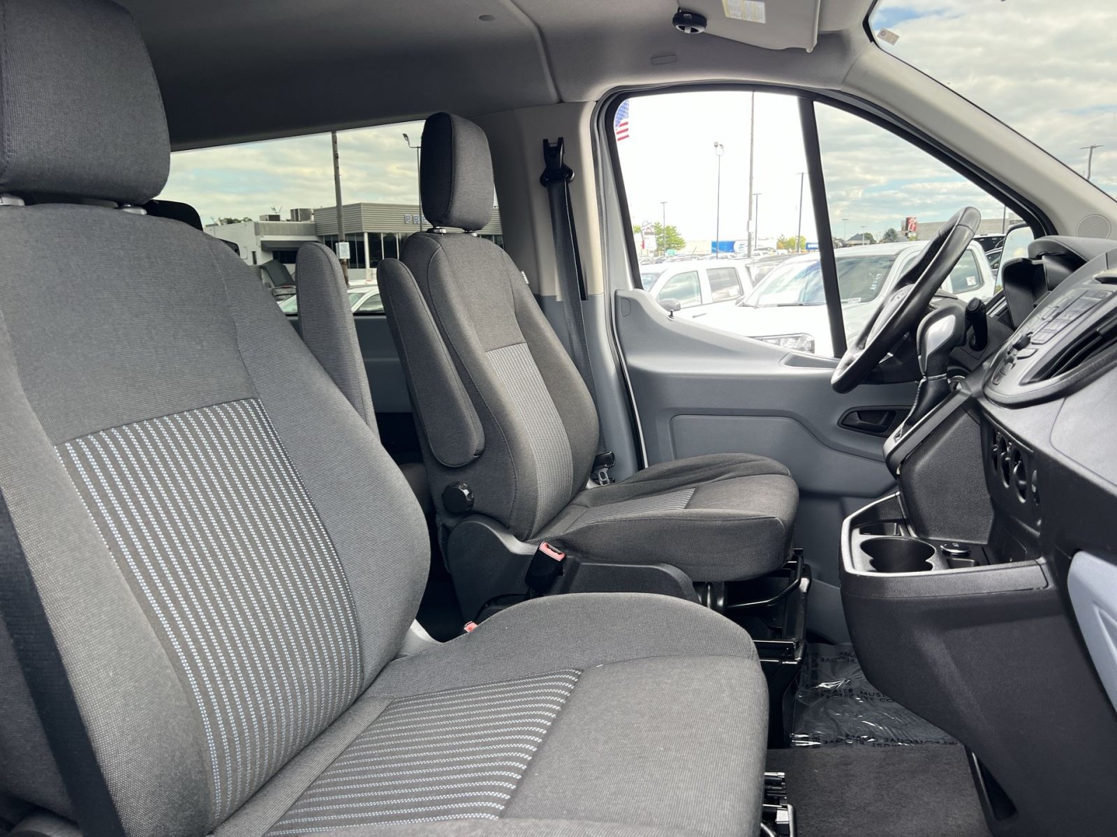 Used 2016 Ford Transit 150 XL RWD image 25
