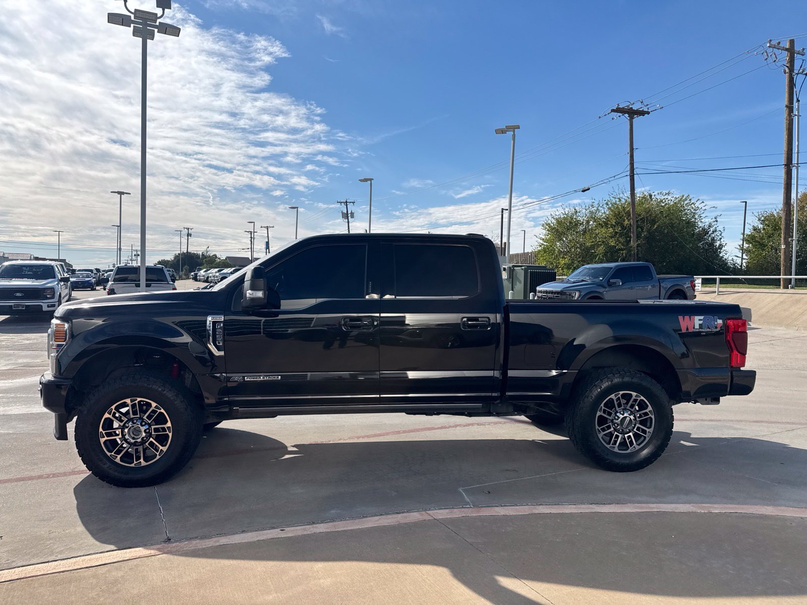 Used 2022 Ford F250 Platinum AWD/4WD image 6