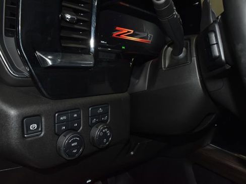 Used 2025 Chevrolet Silverado 1500 LT w/ Z71 Off-Road Package image 28