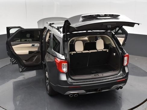 Used 2020 Ford Explorer Platinum w/ Premium Technology Package AWD/4WD image 6
