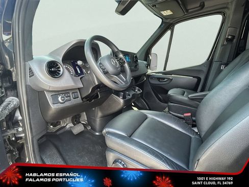 Used 2024 Mercedes-Benz Sprinter 2500 image 13