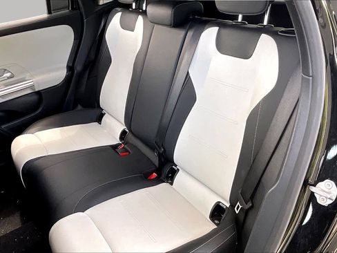 Used 2021 Mercedes-Benz GLA 250 image 20