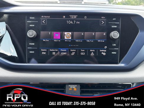 Used 2022 Volkswagen Taos SE AWD/4WD image 23