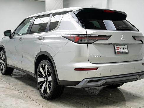 New 2025 Mitsubishi Outlander SE AWD/4WD image 7