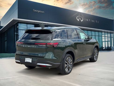 New 2027 INFINITI QX60 Luxe w/ Family Package FWD image 4