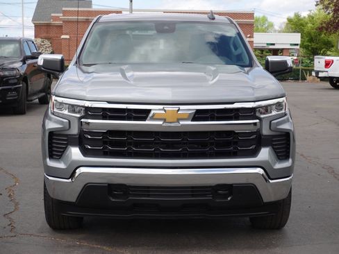 Used 2023 Chevrolet Silverado 1500 LT AWD/4WD image 7