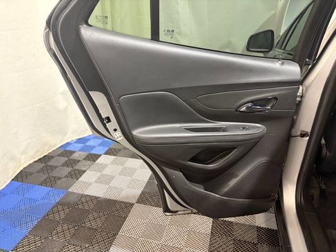 Used 2018 Buick Encore Essence image 10
