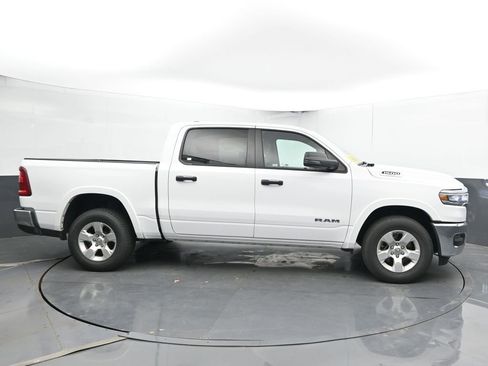 Used 2025 RAM 1500 Big Horn AWD/4WD image 12