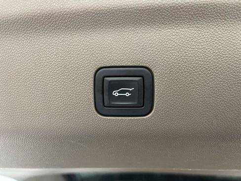 Certified 2024 GMC Yukon Denali AWD/4WD image 36