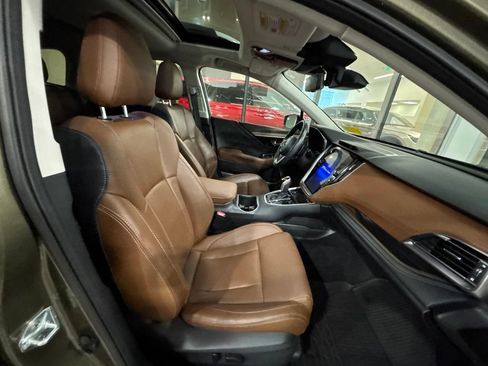 Used 2025 Subaru Outback Touring XT AWD/4WD image 15
