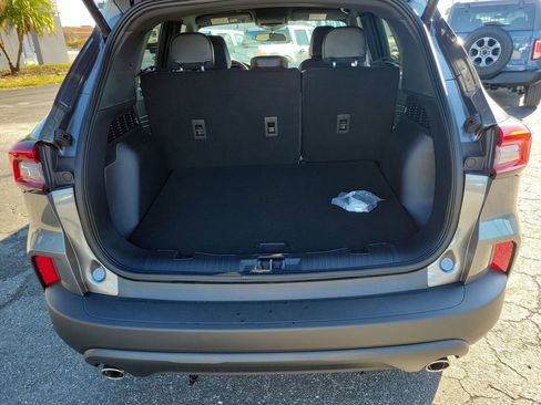 New 2026 Ford Escape ST-Line image 9