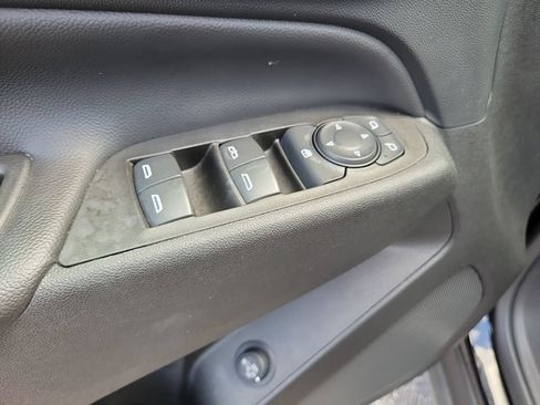 Used 2022 Chevrolet Equinox LT FWD image 18