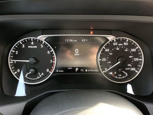 New 2025 Nissan Pathfinder S image 18