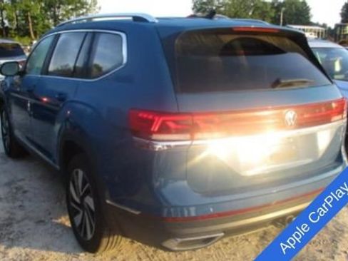 Used 2025 Volkswagen Atlas SEL AWD/4WD image 4