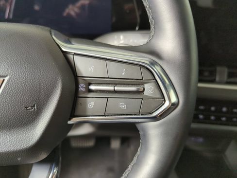 Used 2025 Chevrolet Equinox LT w/ Convenience Package II FWD image 28