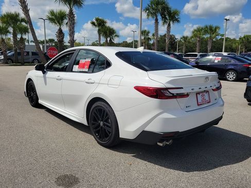 New 2026 Toyota Camry SE FWD image 6