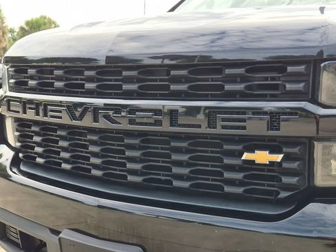 Used 2020 Chevrolet Silverado 1500 Custom w/ Custom Value Package RWD image 5