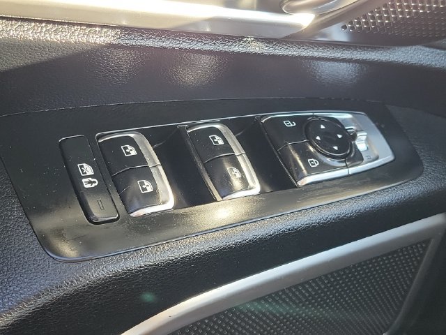 Used 2023 Kia Telluride LX FWD image 18