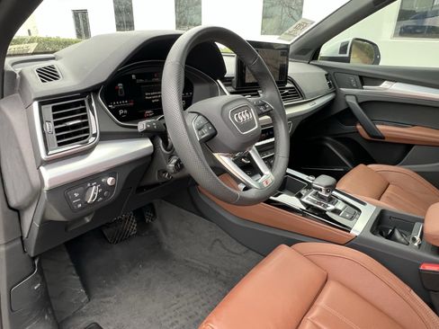 Used 2024 Audi Q5 2.0T Prestige image 17